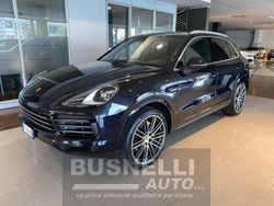 Blu moonlight Usata 2019 Porsche Cayenne S E-Hybrid SUV | 59.900 €