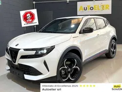 Bianco Nuova 2025 Alfa Romeo Junior Edizione Speciale SUV | 28.900 € (Buon prezzo)