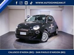 Nero Usata 2024 Fiat 500e Tre volumi | 19.900 € (Buon prezzo)
