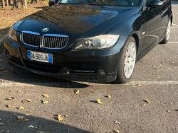 Nero Usata 2006 BMW 320 Sport Line Tre volumi | 2500 €