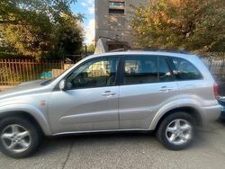 Grigio Usata 2003 Toyota RAV4 SUV | 3000 € (Buon prezzo)