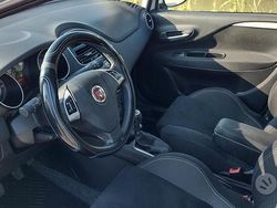 Bianco Usata 2016 Fiat Grande Punto Lounge Due volumi | 2800 € (Ottimo prezzo)