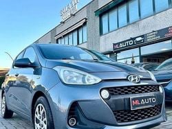 Grigio Usata 2017 Hyundai i10 Due volumi | 7500 € (Buon prezzo)