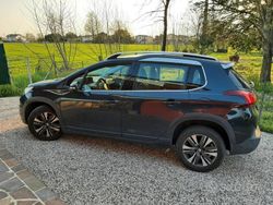 Grigio Usata 2017 Peugeot 2008 Allure SUV | 7000 € (Ottimo prezzo)