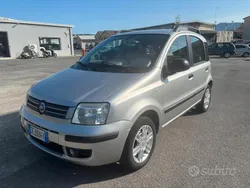 Argento Usata 2006 Fiat Panda Emotion Due volumi | 3850 € (Buon prezzo)