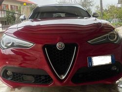 Usata 2018 Alfa Romeo Stelvio Executive SUV | 20.199 € (Buon prezzo)