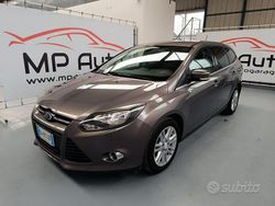Grigio Usata 2014 Ford Focus Titanium Station wagon | 5900 € (Buon prezzo)