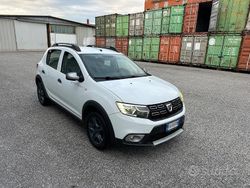 Bianco Usata 2018 Dacia Sandero Stepway Due volumi | 8500 € (Buon prezzo)