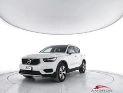 Bianco Usata 2020 Volvo XC40 Momentum SUV | 15.900 € (Ottimo prezzo)
