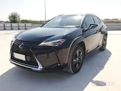 Nero Usata 2022 Lexus UX Sport Line SUV | 22.900 € (Buon prezzo)