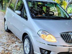 Usata 2009 Lancia Musa Monovolume | 3350 € (Buon prezzo)