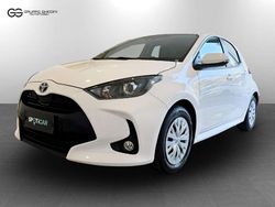 Bianco Usata 2023 Toyota Yaris Hybrid Business Edition Tre volumi | 15.500 € (Ottimo prezzo)