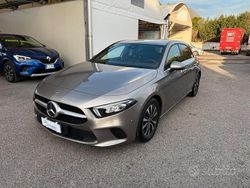 Grigio Usata 2020 Mercedes A180 Tre volumi | 20.990 € (Ottimo prezzo)