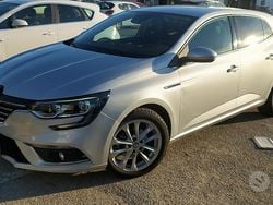 Grigio Usata 2016 Renault Mégane IV Tre volumi | 12.000 € (Buon prezzo)