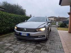 Grigio Usata 2015 VW Passat Comfortline Station wagon | 8900 € (Buon prezzo)