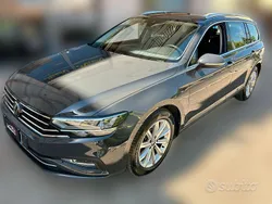 Grigio Usata 2021 VW Passat Business Station wagon | 17.500 € (Buon prezzo)