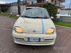 Beige Usata 2005 Fiat 600 Anniversary Tre volumi | 3490 € (Molto cara)