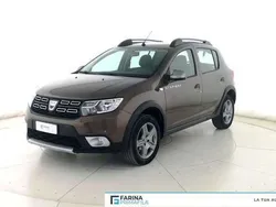 Marrone Usata 2020 Dacia Sandero Comfort Due volumi | 10.900 € (Buon prezzo)