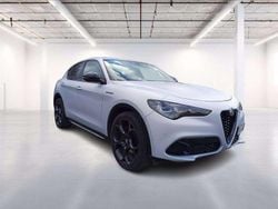 Argento metallizzato Usata 2023 Alfa Romeo Stelvio Competizione SUV | 37.200 € (Molto cara)