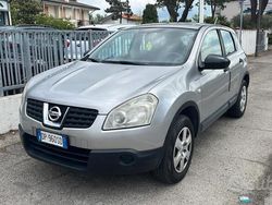 Grigio Usata 2008 Nissan Qashqai SUV | 4000 € (Buon prezzo)