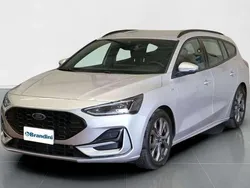 Moondust silver Usata 2023 Ford Focus ST-Line Station wagon | 16.800 € (Ottimo prezzo)
