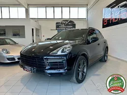 Blu Usata 2018 Porsche Cayenne SUV | 46.900 € (Ottimo prezzo)