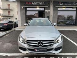Argento Usata 2016 Mercedes C220 Exclusive Tre volumi | 22.890 € (Cara)
