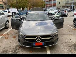Grigio Usata 2020 Mercedes A180 Premium Tre volumi | 20.000 €