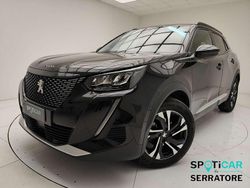 Nero Usata 2022 Peugeot 2008 Allure SUV | 17.486 € (Buon prezzo)