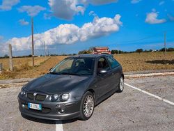 Usata 2003 MG ZR Due volumi | 7800 €