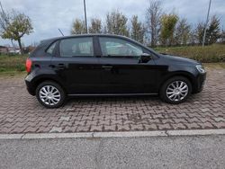 Nero Usata 2017 VW Polo Comfortline Tre volumi | 11.000 € (Buon prezzo)