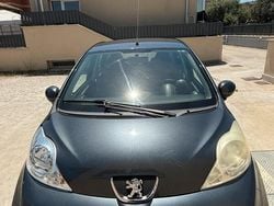 Grigio Usata 2009 Peugeot 107 Due volumi | 3500 € (Buon prezzo)