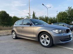 Grigio Usata 2011 BMW 118 Due volumi | 6600 € (Buon prezzo)