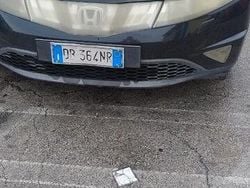 Nero Usata 2006 Honda Civic Tre volumi | 2700 € (Molto cara)