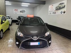 Marrone Usata 2016 Toyota Yaris Edition Due volumi | 7500 € (Buon prezzo)