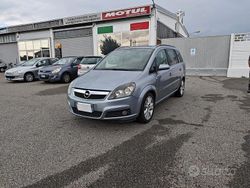 Argento Usata 2006 Opel Zafira Cosmo Tre volumi | 2500 € (Buon prezzo)