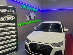 Bianco Usata 2019 Audi A1 Tre volumi | 18.499 € (Buon prezzo)