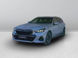 Gray Usata 2024 BMW 520 M Sport Station wagon | 63.900 € (Cara)