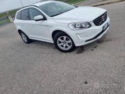 Bianco Usata 2016 Volvo XC60 SUV | 12.750 € (Buon prezzo)