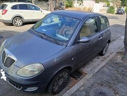 Grigio Usata 2005 Lancia Ypsilon Due volumi | 2800 € (Molto cara)