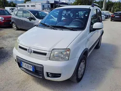 Bianco Usata 2011 Fiat Panda 4x4 Due volumi | 5990 € (Ottimo prezzo)