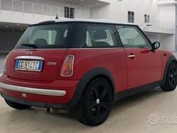 Rosso Usata 2003 Mini Cooper Due volumi | 4650 € (Molto cara)