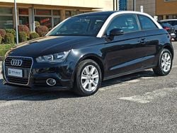 Nero Usata 2010 Audi A1 Ambition Due volumi | 6900 € (Buon prezzo)