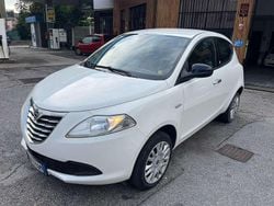 Bianco Usata 2013 Lancia Ypsilon Gold Due volumi | 4200 € (Ottimo prezzo)
