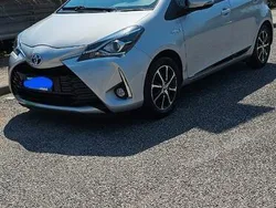 Usata 2018 Toyota Yaris Hybrid Tre volumi | 12.500 € (Buon prezzo)