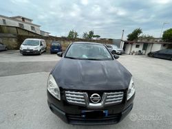 Usata 2008 Nissan Qashqai SUV | 5000 € (Cara)