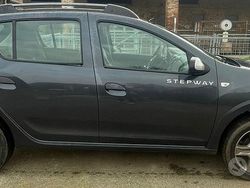 Grigio Usata 2017 Dacia Sandero Stepway Tre volumi | 6600 € (Super prezzo)