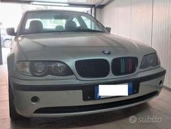 Argento Usata 2003 BMW 330 Efficient Dynamics Tre volumi | 13.000 € (Cara)