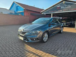 Grigio Usata 2017 Renault Mégane GrandTour Zen Station wagon | 11.900 € (Buon prezzo)