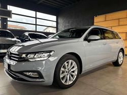 Grigio Usata 2022 VW Passat Business Station wagon | 17.790 € (Super prezzo)